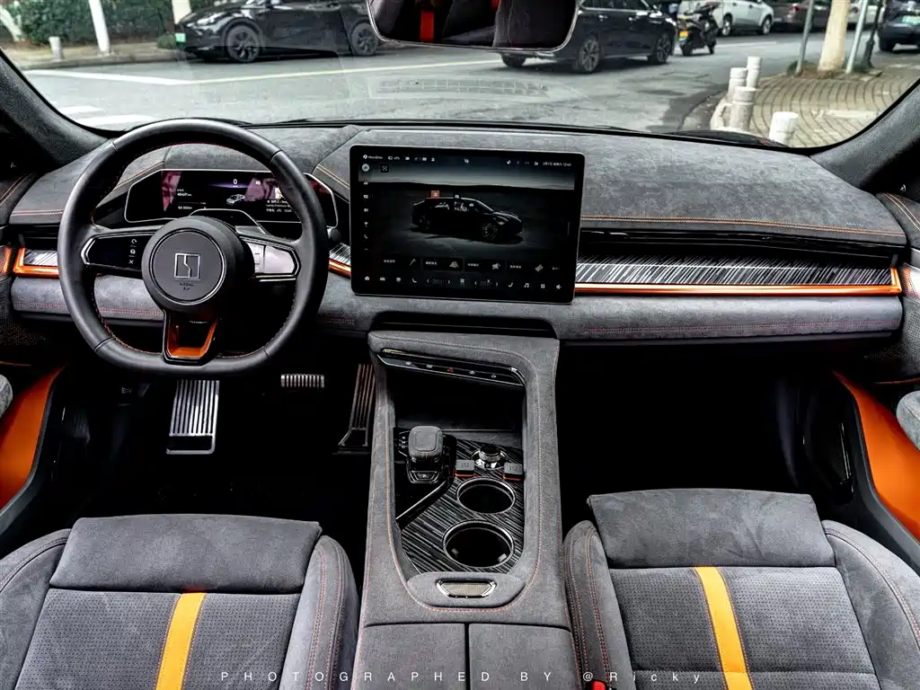 ZEEKR EXTREME KRYPTON 001