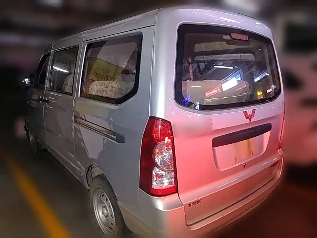 Wuling Rongguang — миниатюра 7