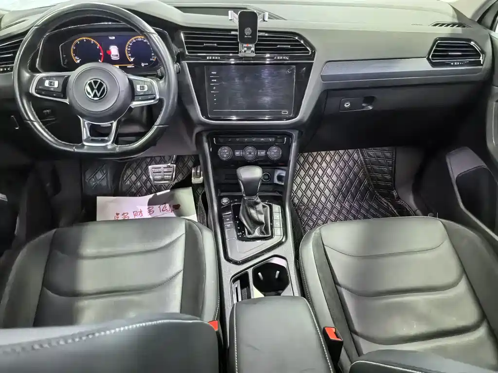 Volkswagen Tiguan L — миниатюра 8