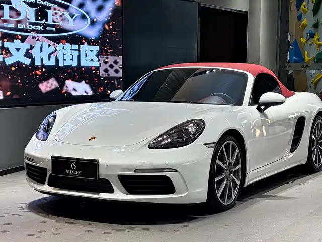 PORSCHE 718