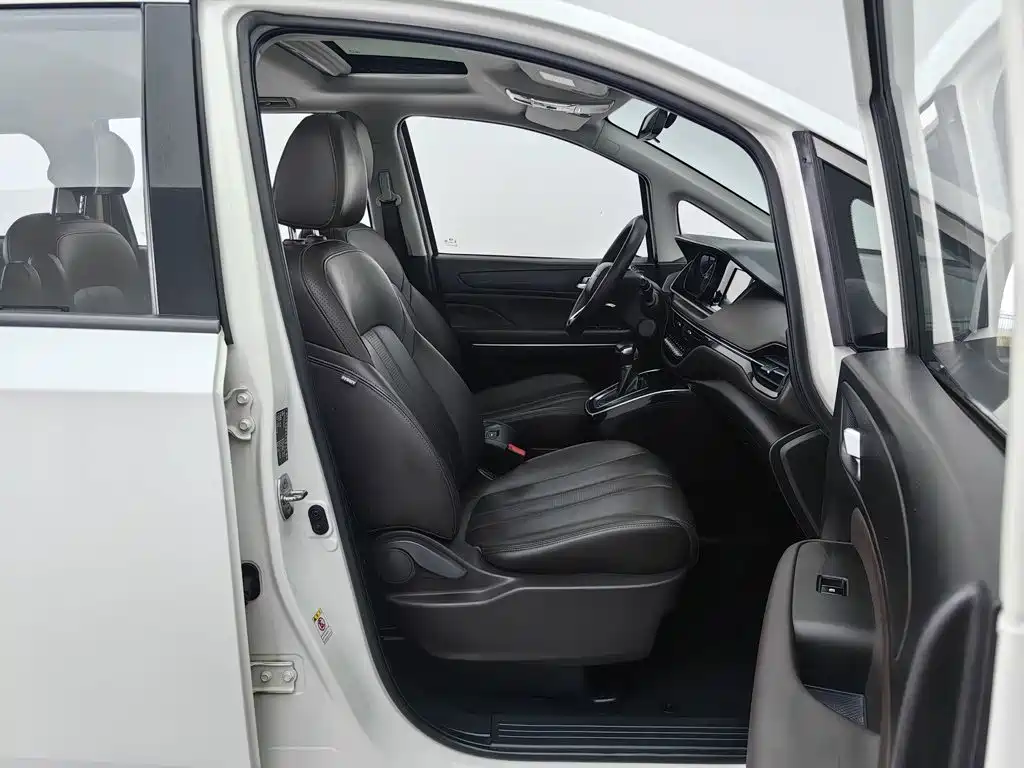 GAC Motor Trumpchi M6 — миниатюра 23