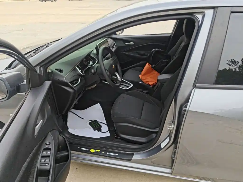 Chevrolet Cavalier — миниатюра 15