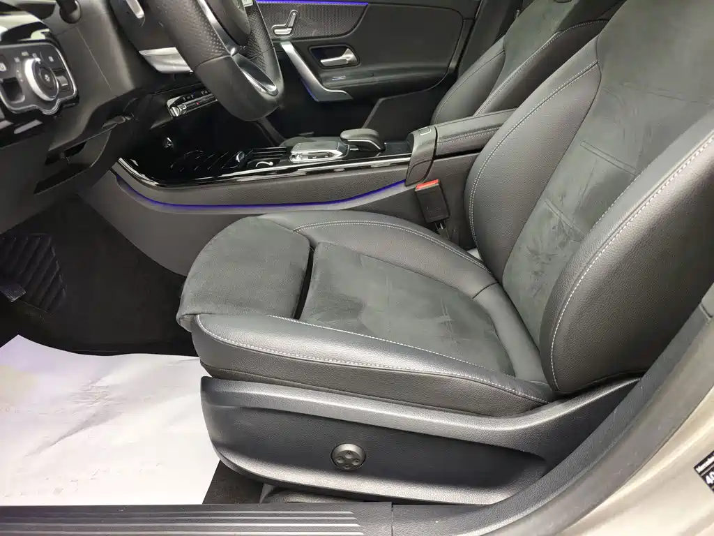 Mercedes-Benz A-Class — миниатюра 13