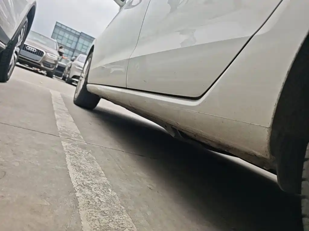 Volkswagen Golf Sportsvan — миниатюра 22