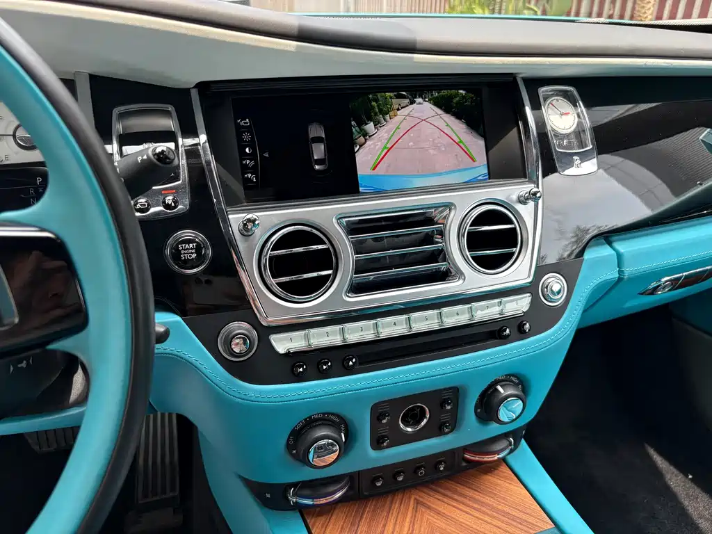 Rolls-Royce Wraith — миниатюра 10