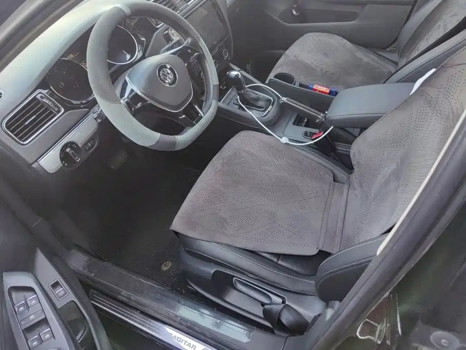 Volkswagen Sagitar — миниатюра 9