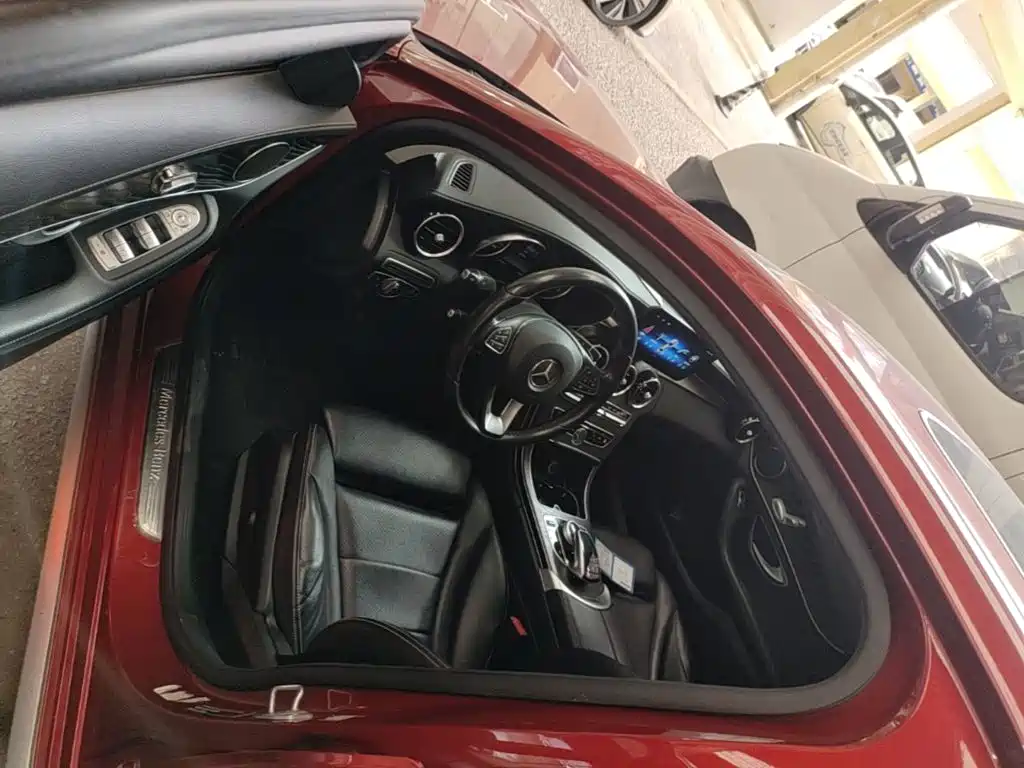 Mercedes-Benz C-Class — миниатюра 16