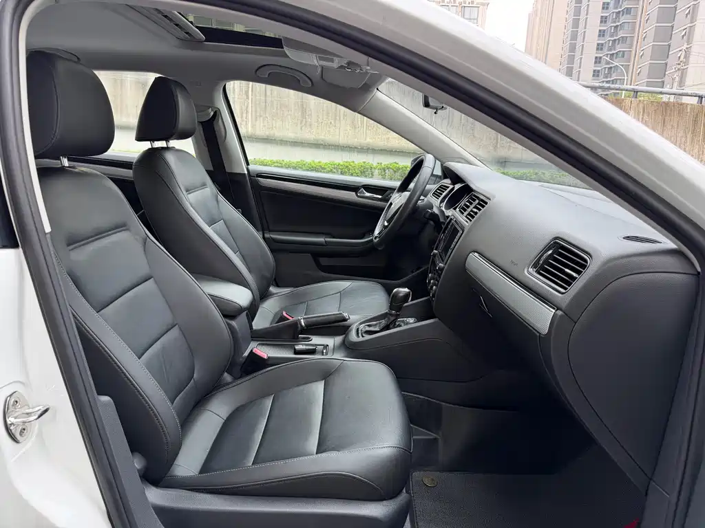Volkswagen Sagitar — миниатюра 13