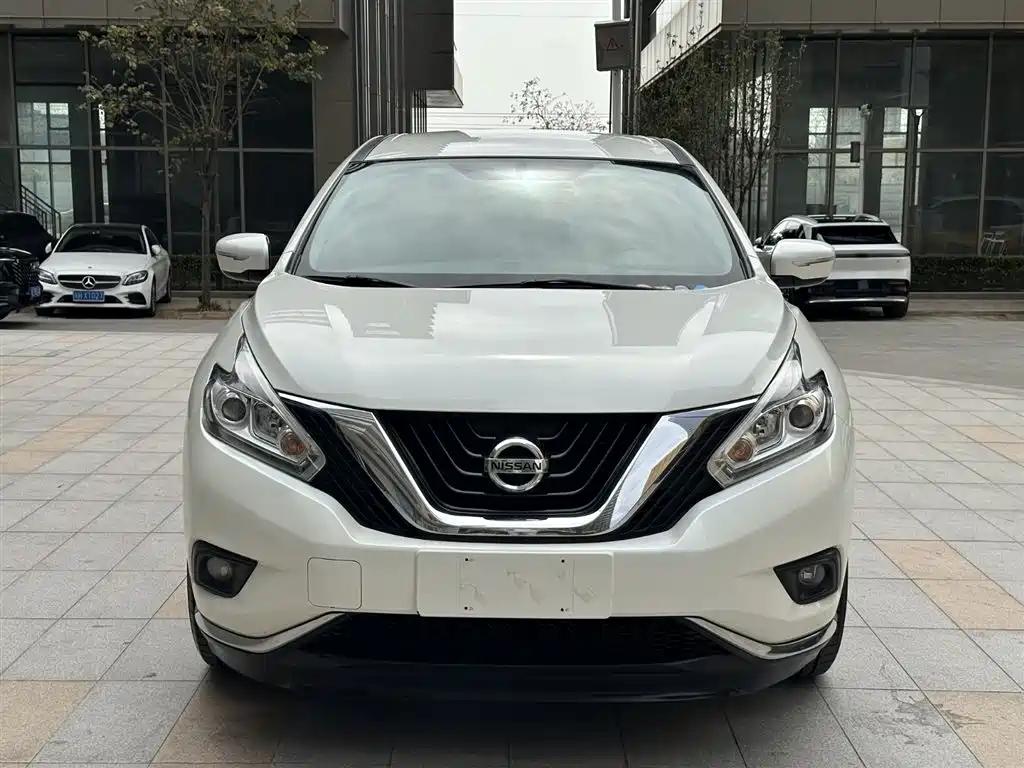 NISSAN LOULAN