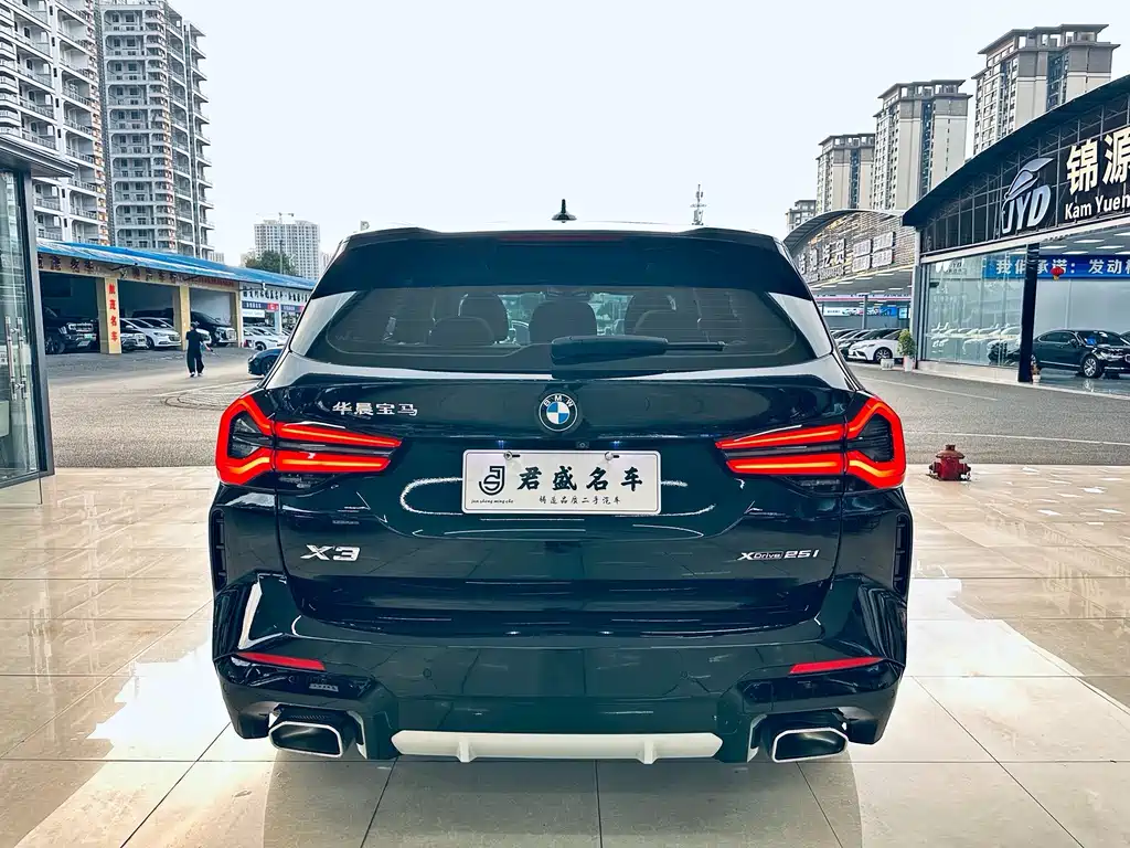 BMW X3 — миниатюра 8
