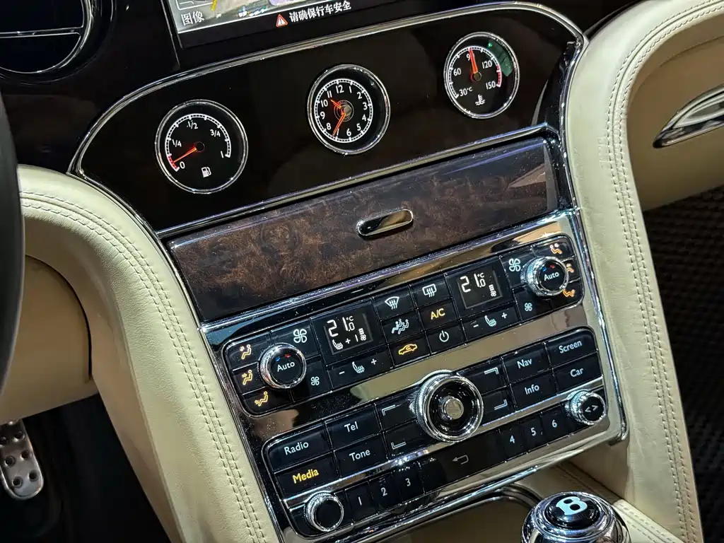 Bentley Mulsanne — миниатюра 13