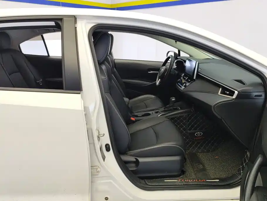 Toyota Corolla — миниатюра 8