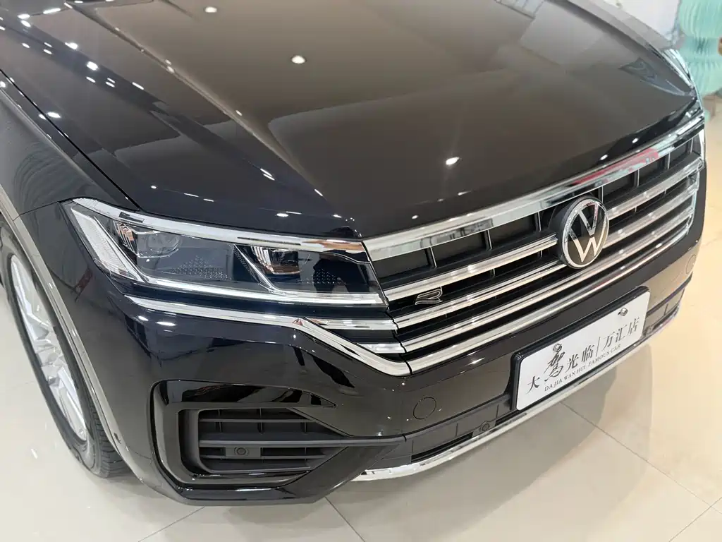 Volkswagen Touareg — миниатюра 6