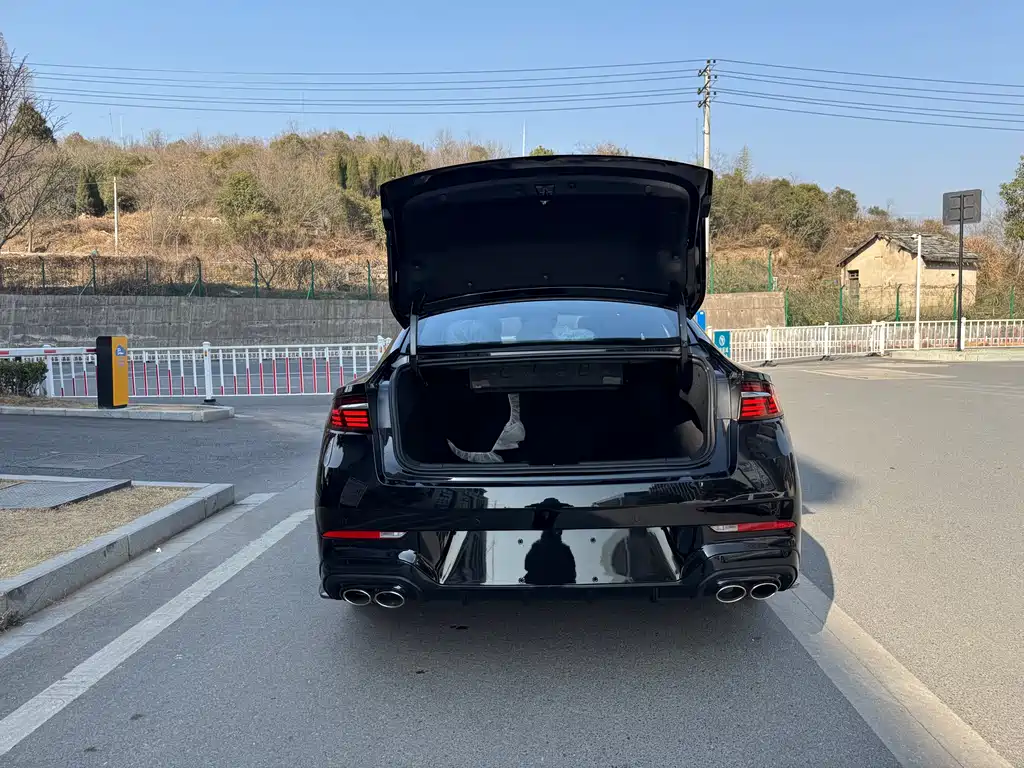 GEELY AUTOMOBILE XINGRUI