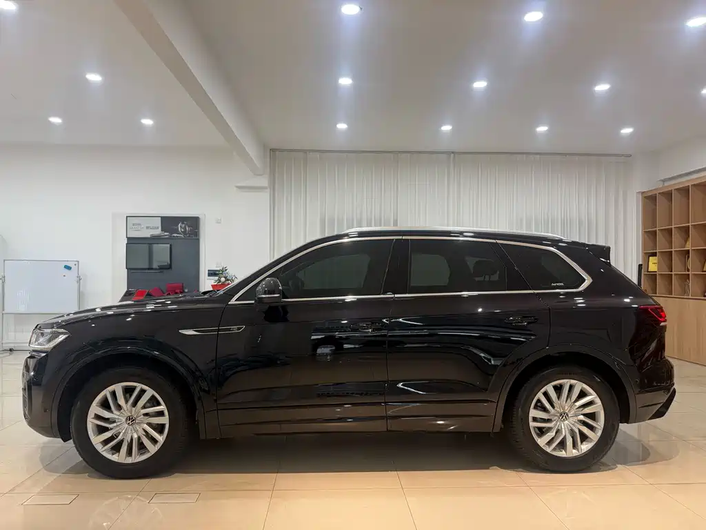 Volkswagen Touareg — миниатюра 23