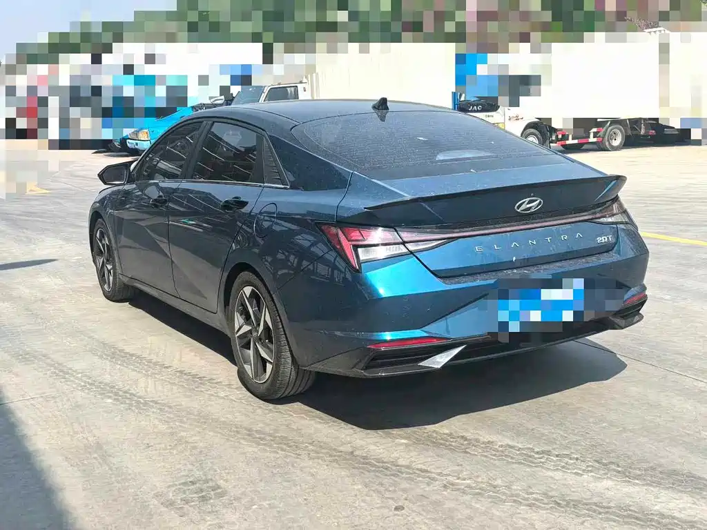 Hyundai Elantra — миниатюра 7
