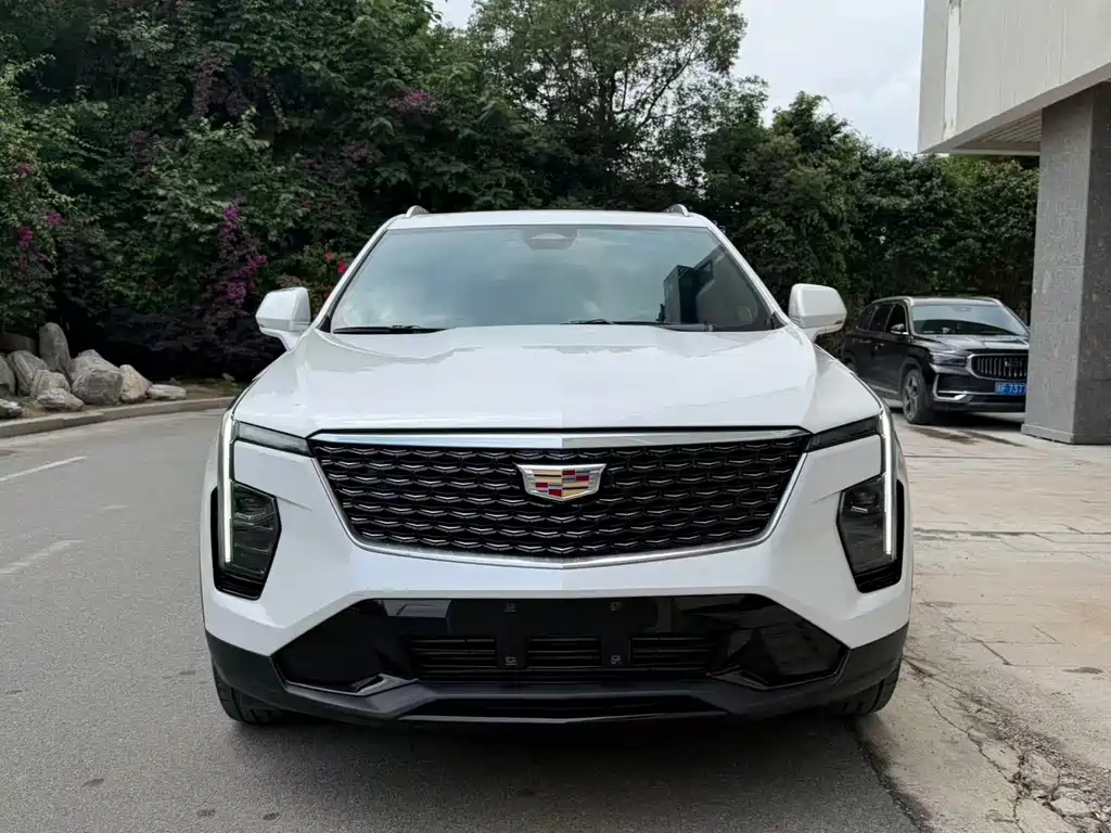 Cadillac XT4 — миниатюра 2