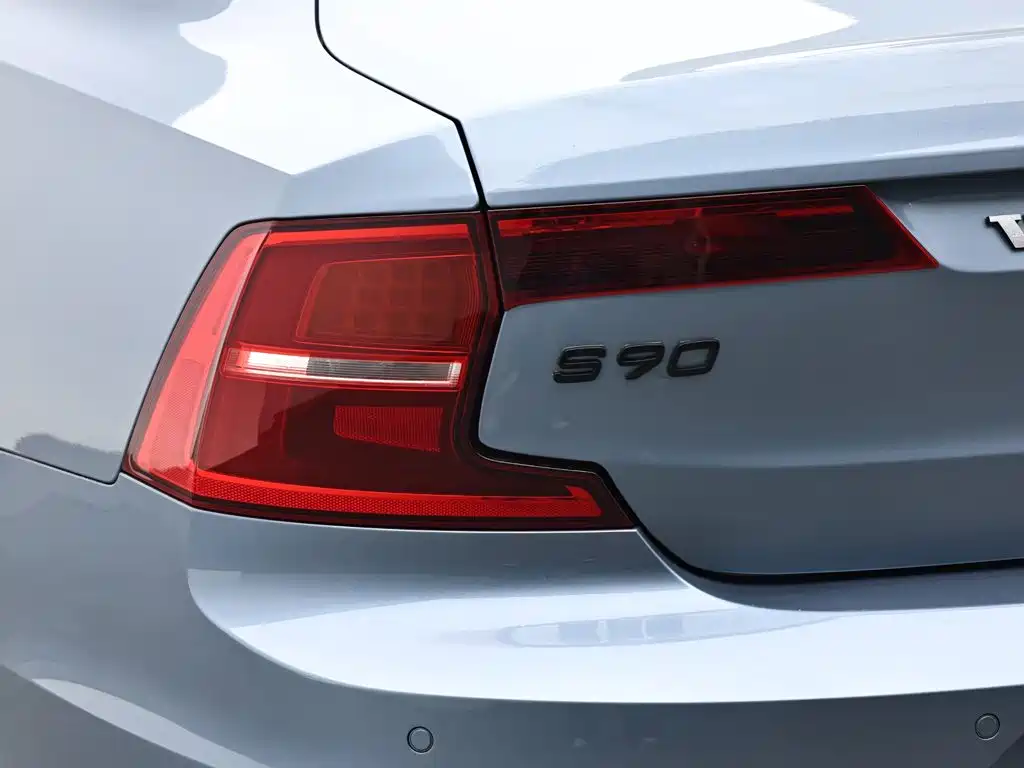 Volvo S90 — миниатюра 7