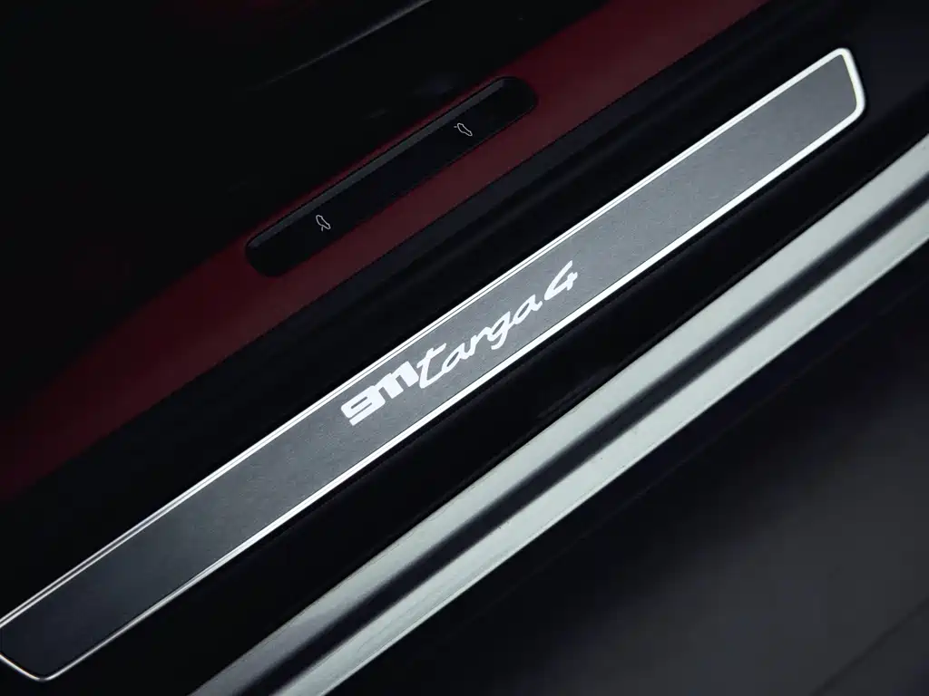 Porsche 911 — миниатюра 14