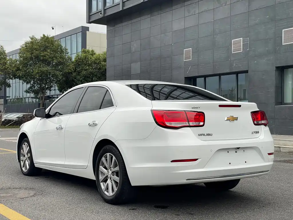 Chevrolet Malibu — миниатюра 14