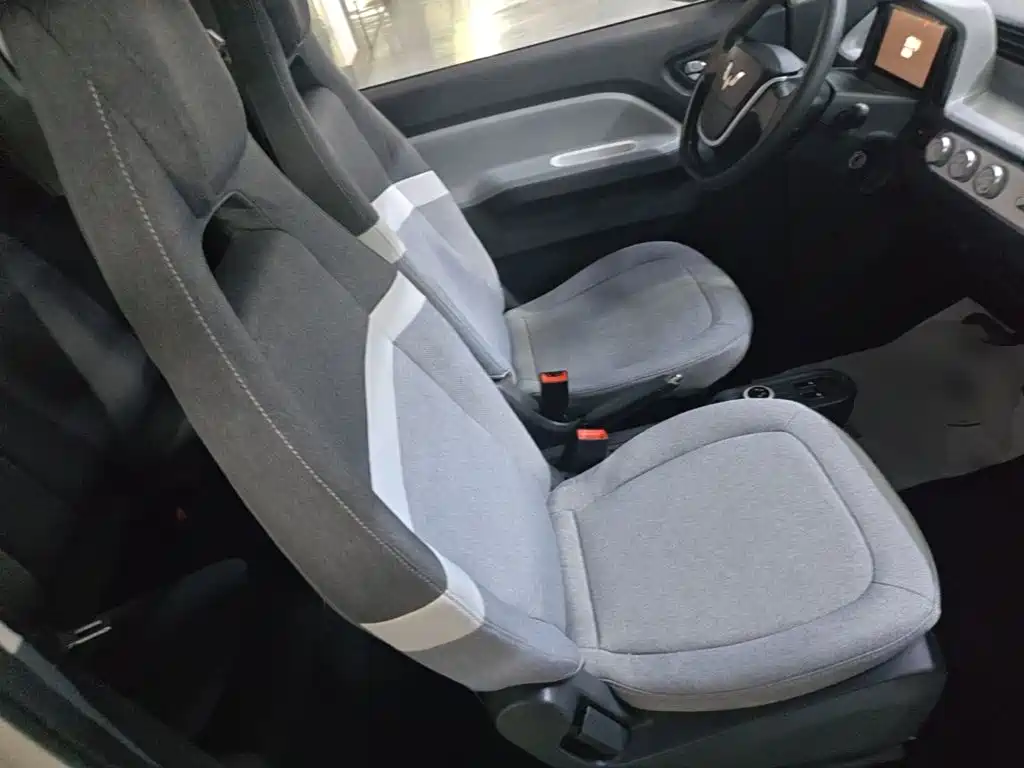 Wuling MINIEV — миниатюра 25