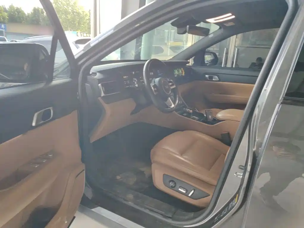 Li Auto Li ONE — миниатюра 12