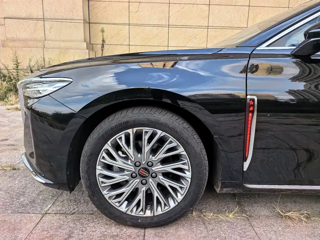 Hongqi Hongqi H5 — миниатюра 17