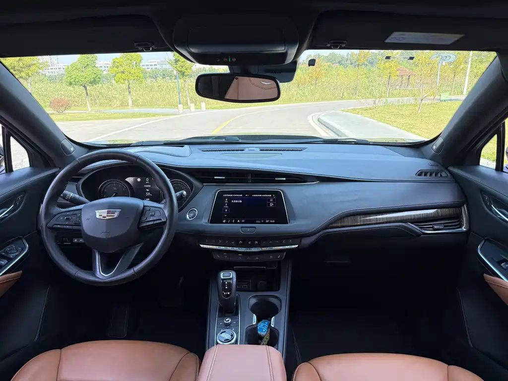 Cadillac XT4 — миниатюра 9