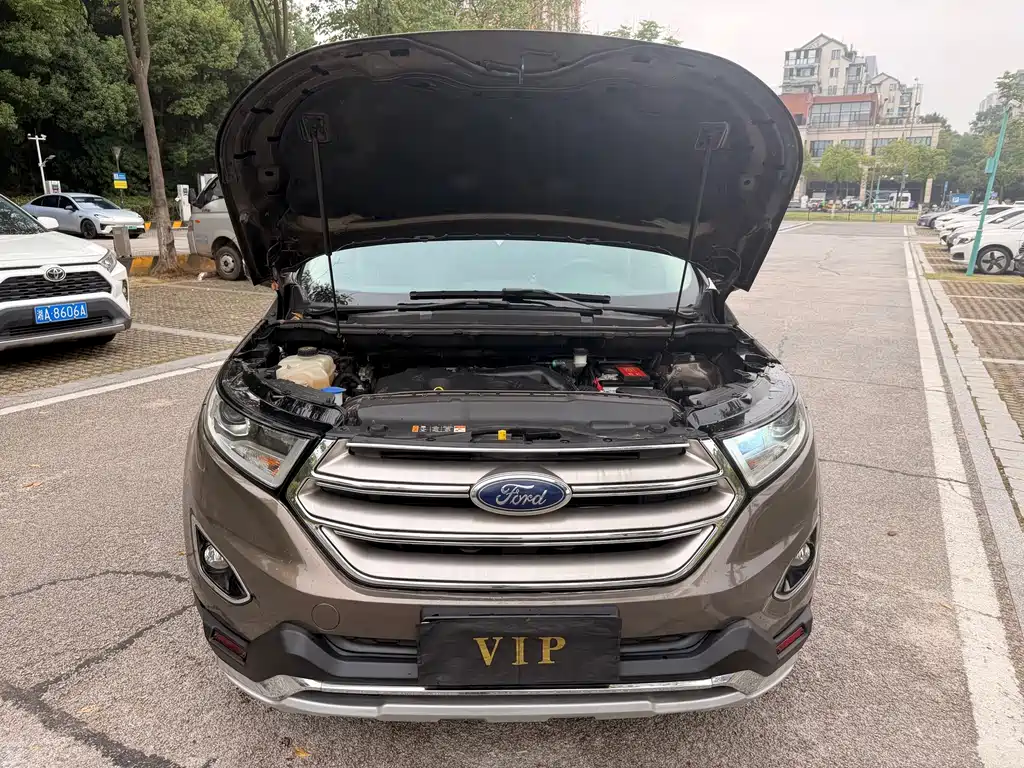 Ford Edge — миниатюра 15