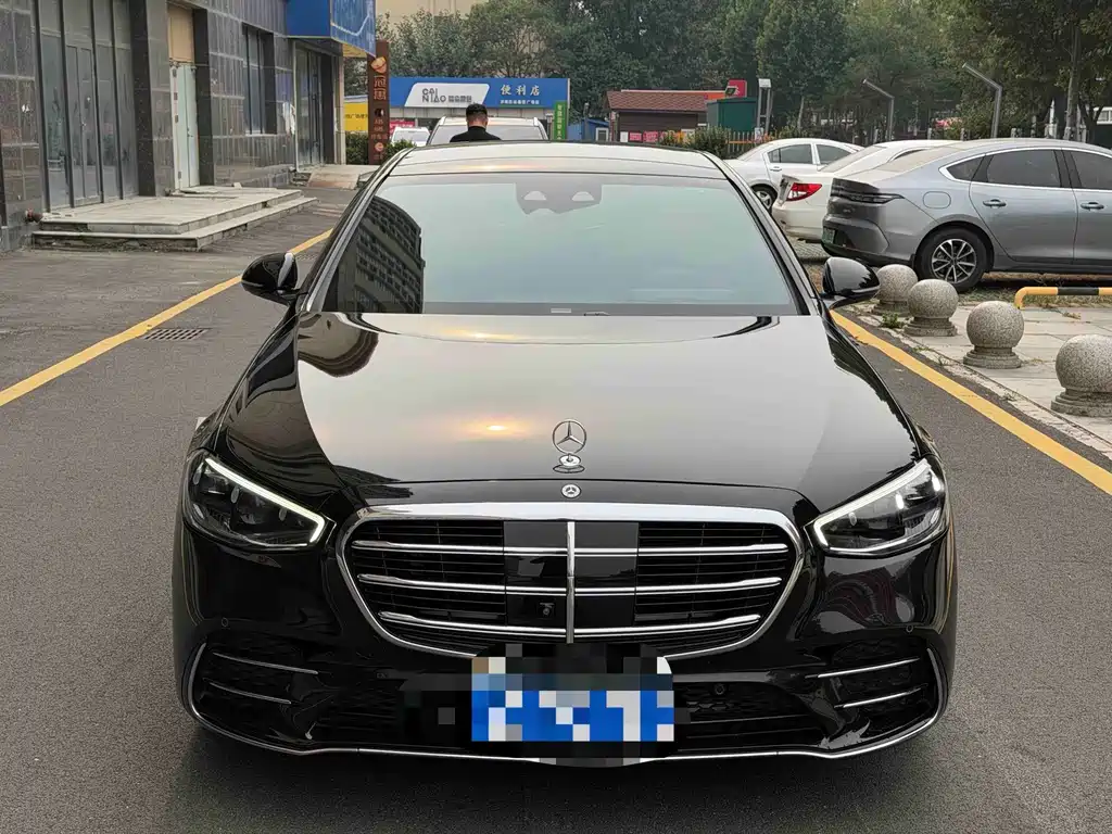 Mercedes-Benz S-Class — миниатюра 2