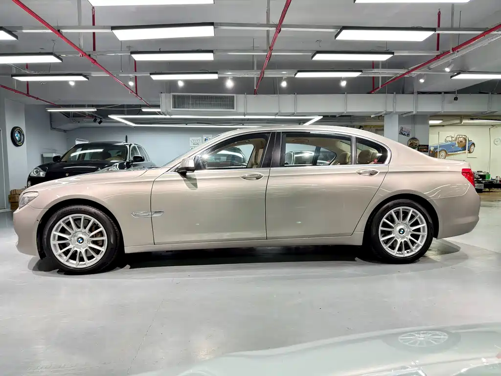 BMW 7 Series 7 2010 4.4T