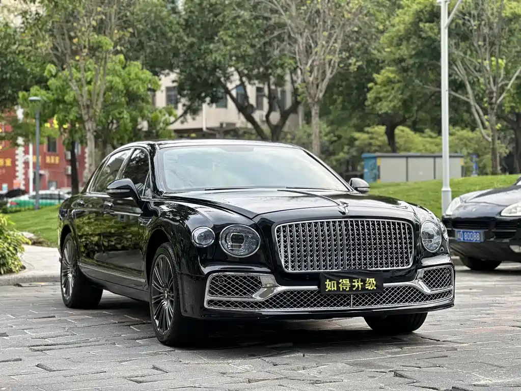 Bentley Flying Spur 2010 6.0T мест