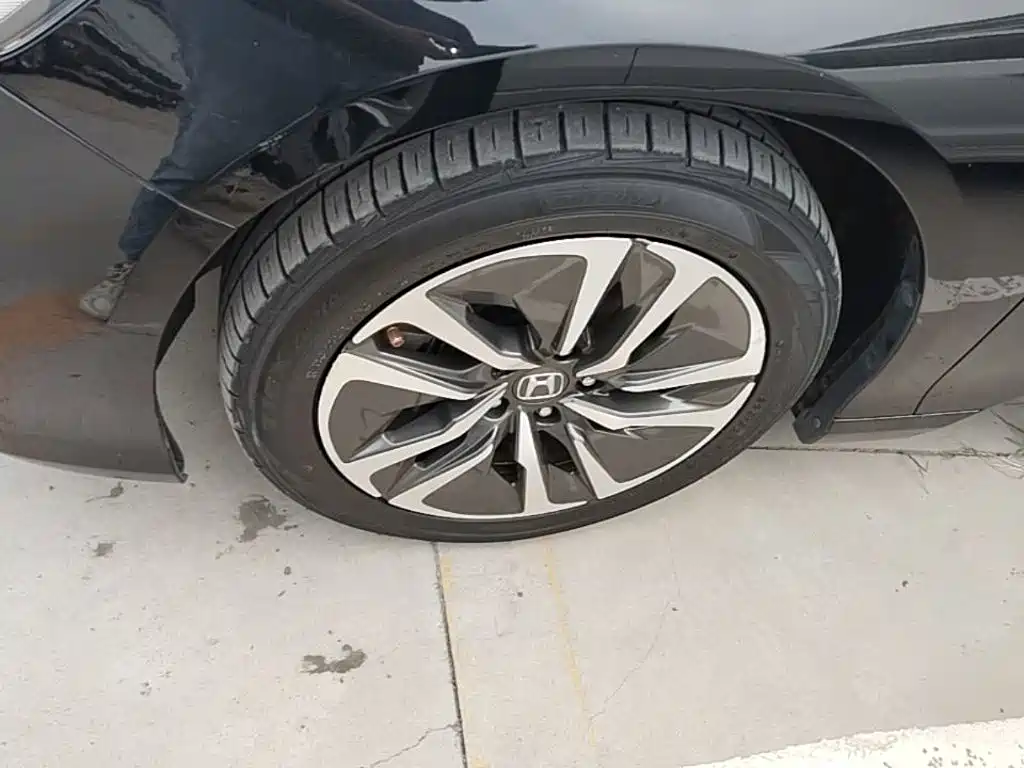 Honda Accord — миниатюра 23