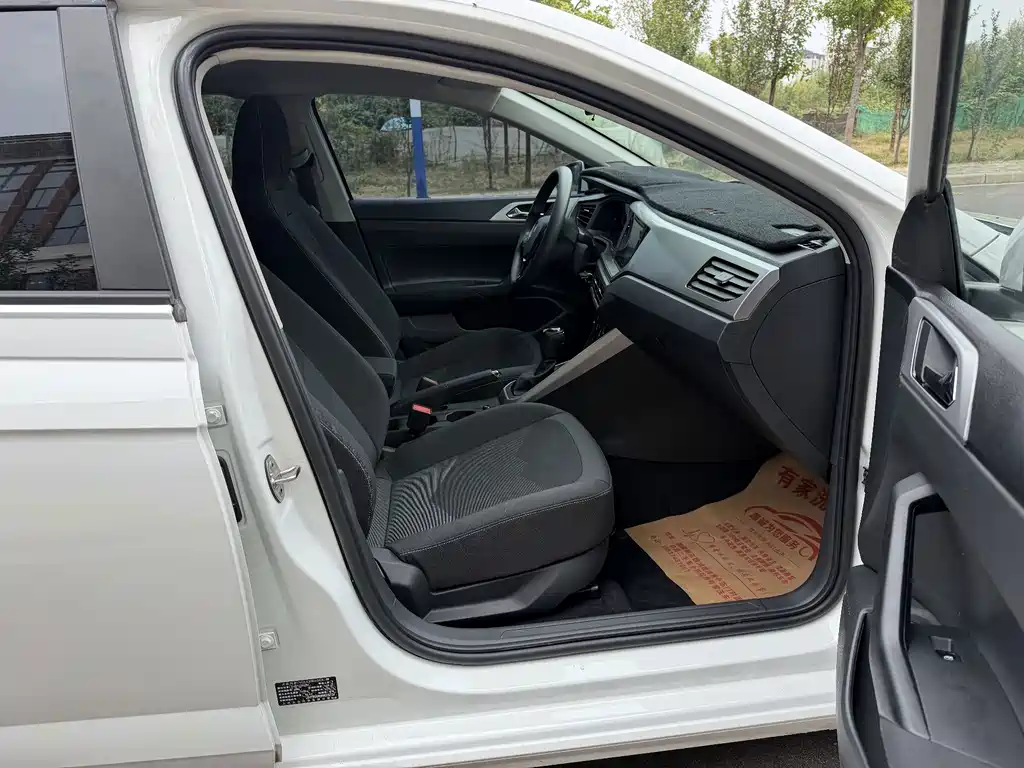 Volkswagen Polo — миниатюра 10