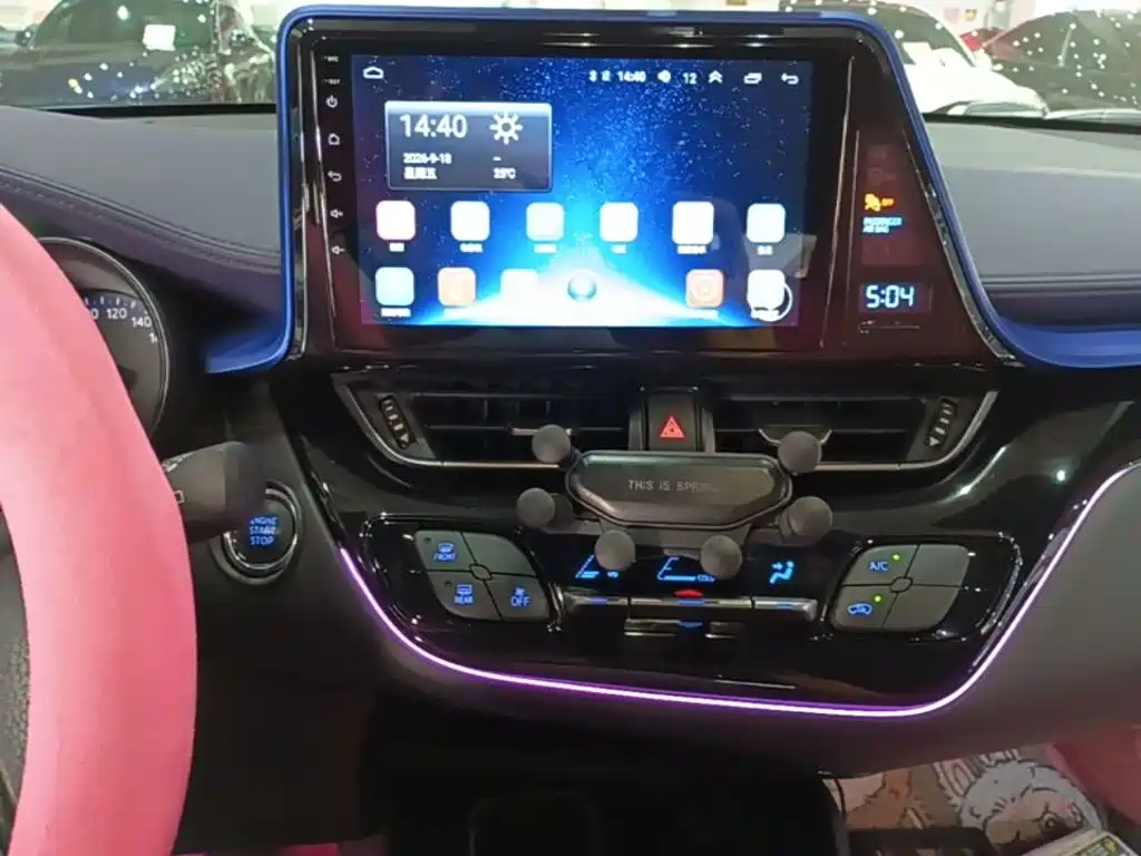 Toyota C-HR — миниатюра 13