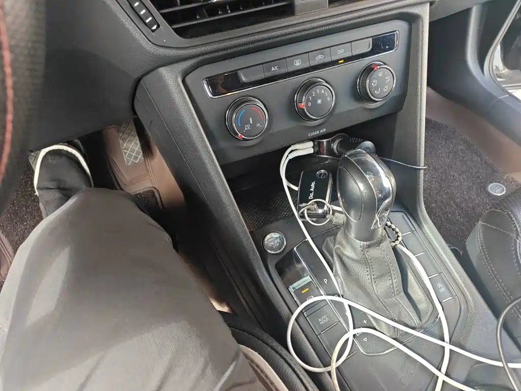 Volkswagen Tharu — миниатюра 10