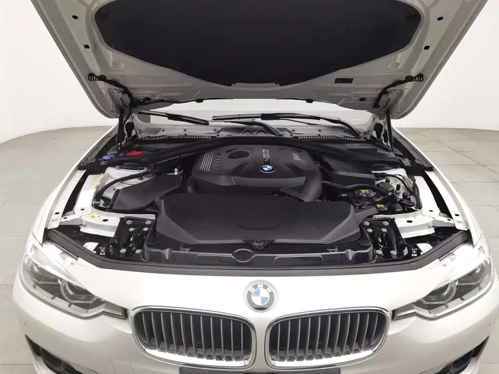 BMW 3 Series — миниатюра 6