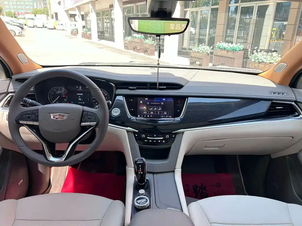 Cadillac XT6 — миниатюра 3