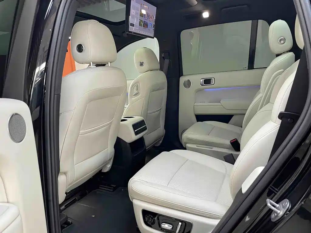 Li Auto Li L8 — миниатюра 17