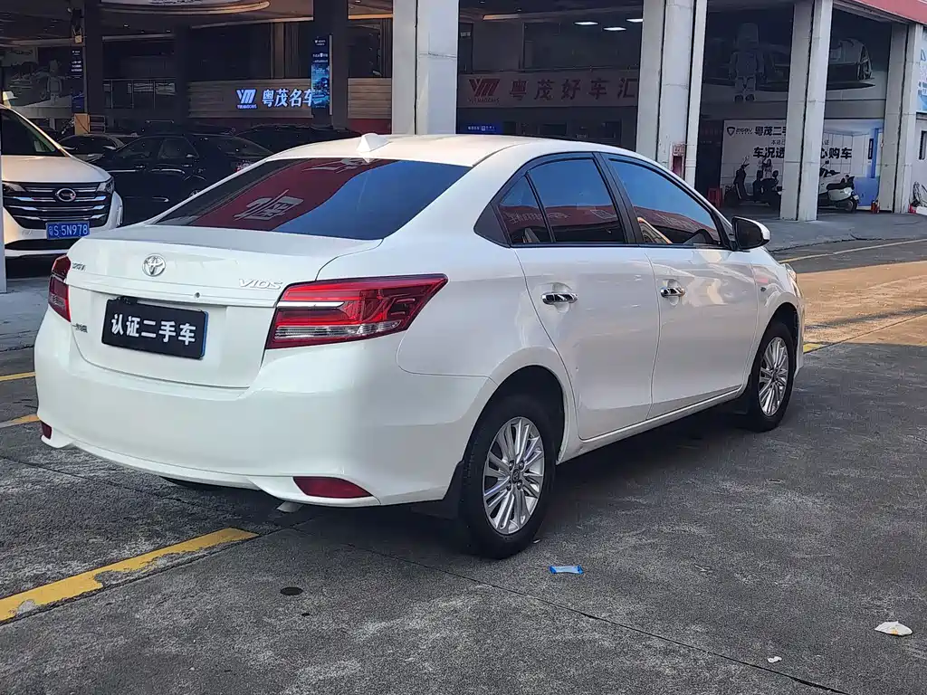 Toyota Vios — миниатюра 10