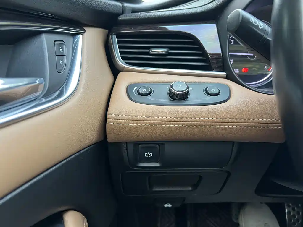 Buick LaCrosse — миниатюра 13