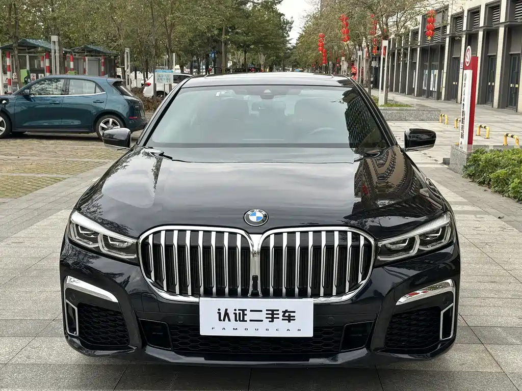 BMW 7 SERIES