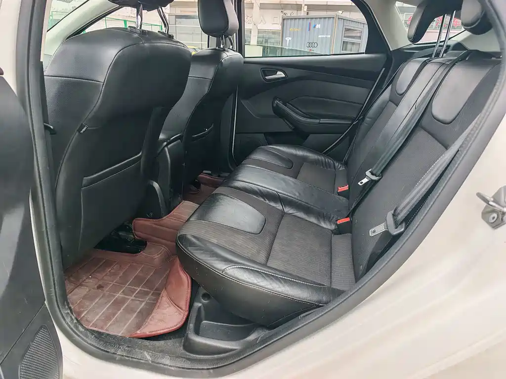 Ford Focus — миниатюра 8