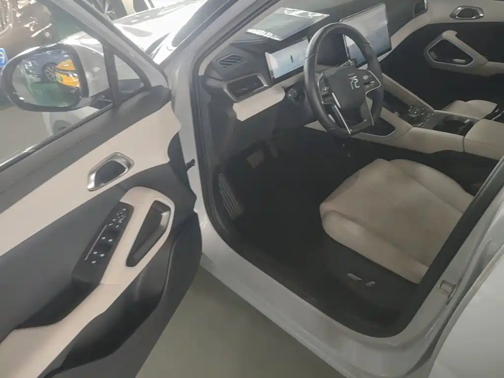 BYD Yuan UP — миниатюра 16