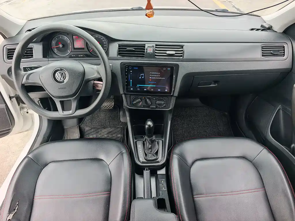 Volkswagen Santana — миниатюра 11
