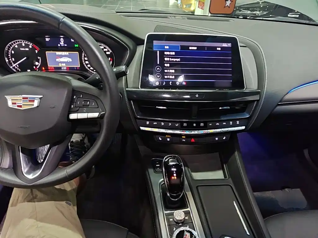 Cadillac CT5 — миниатюра 10