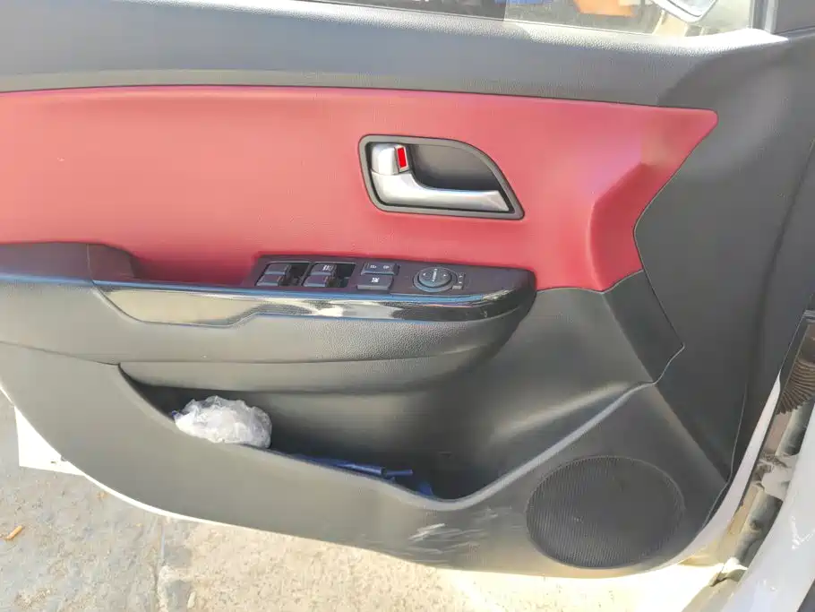 Kia K2 2015 1.4L AT GLS