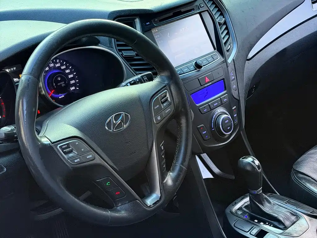 Hyundai Santa Fe — миниатюра 13