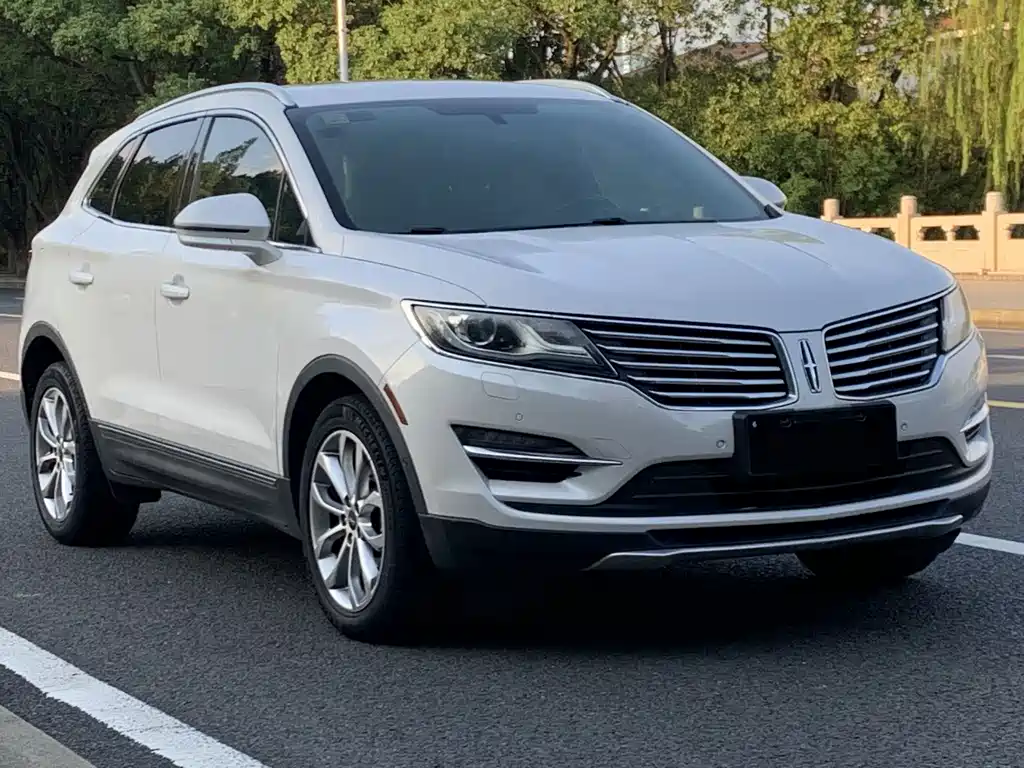 Lincoln MKC — миниатюра 3