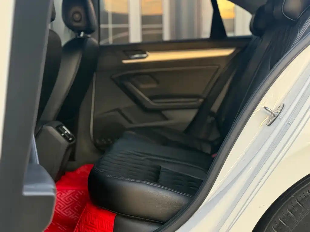 Volkswagen Lamando — миниатюра 4